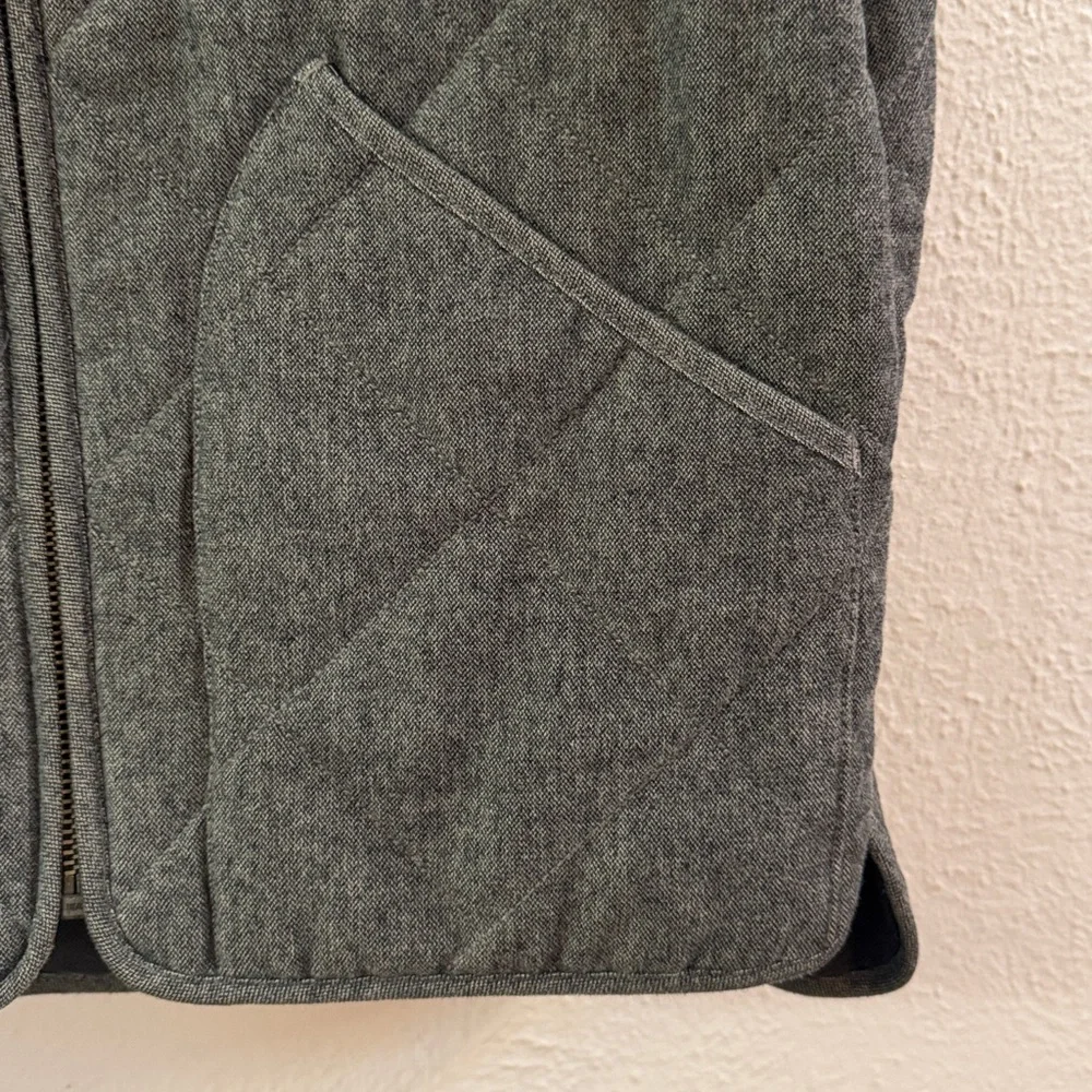 J Crew brownish gray tweed quilted vest